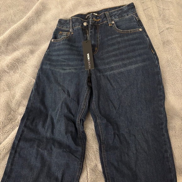 Fashion Nova dark wide leg jeans - Picture 3 of 4